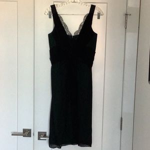 Elie Tahari Silk Dress Black with Dark Green lining size 6.